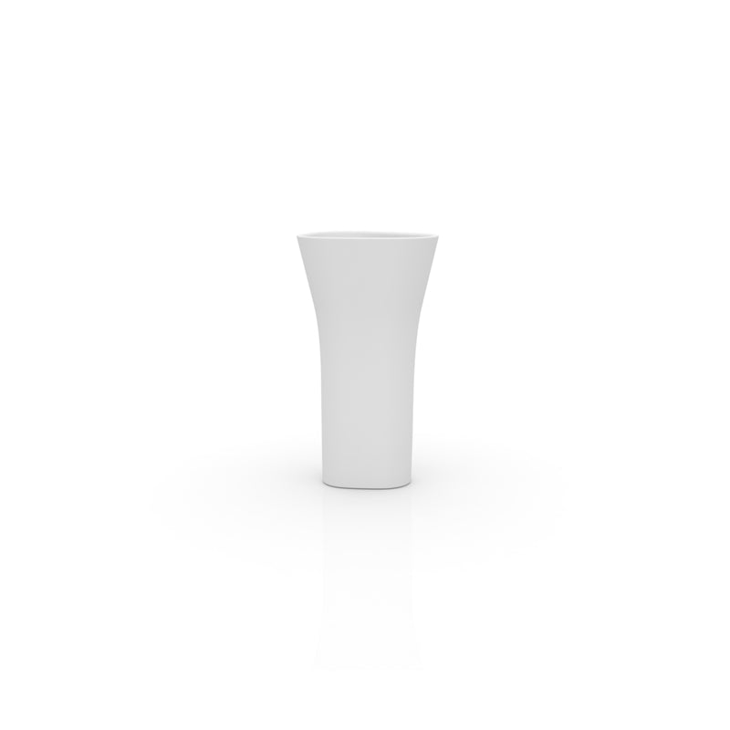 White Bones planter 46 by Vondom, sustainable designer planter for contemporary indoor and outdoor spaces – Modern Coastal Living.| White