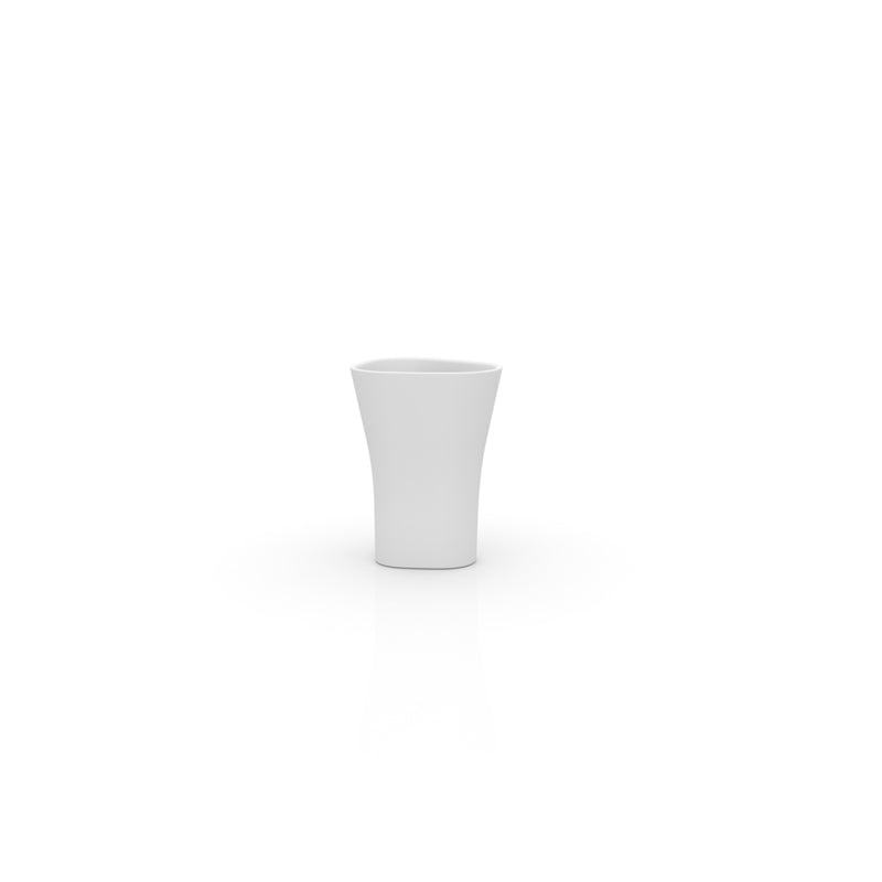 Bones planter 52 by Vondom, sustainable designer planter for modern indoor and outdoor spaces – Modern Coastal Living . White |White