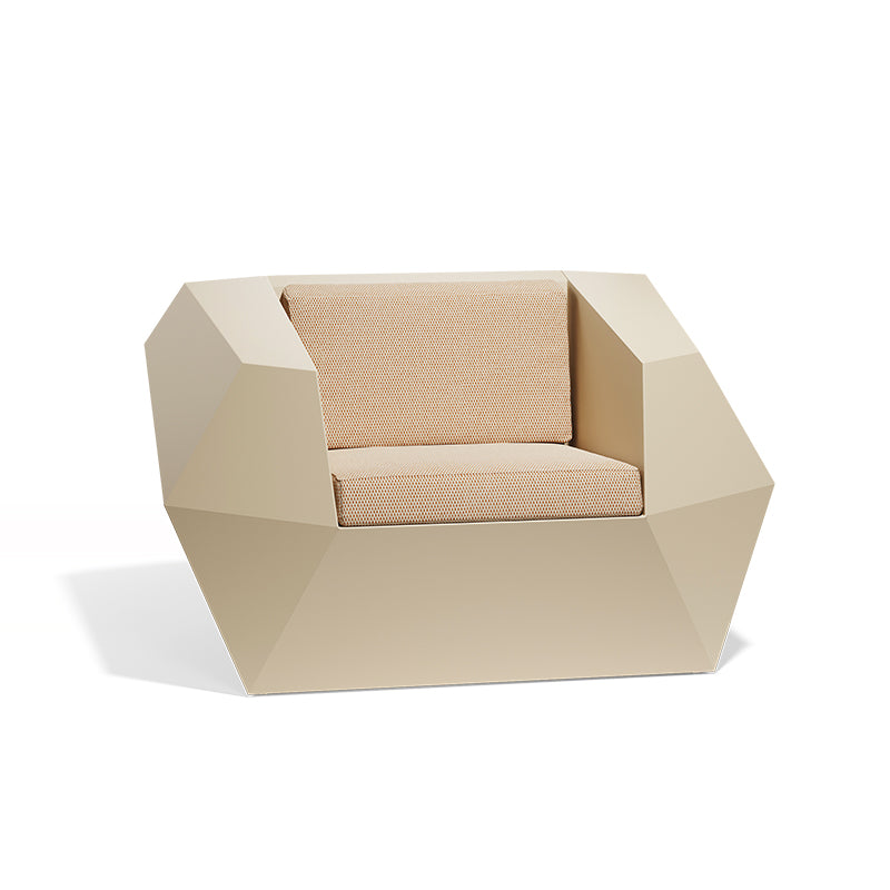 Ecru Faz lounge chair by Ramón Esteve for Vondom, sustainable geometric outdoor seating – Modern Coastal Living.| Ecru