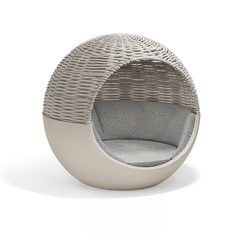 Ecru Moon daybed with woven rope by Ramón Esteve for Vondom, half-moon luxury lounger in refined reclaimed design made from Mediterranean recycled plastic – Modern Coastal Living.| Ecru