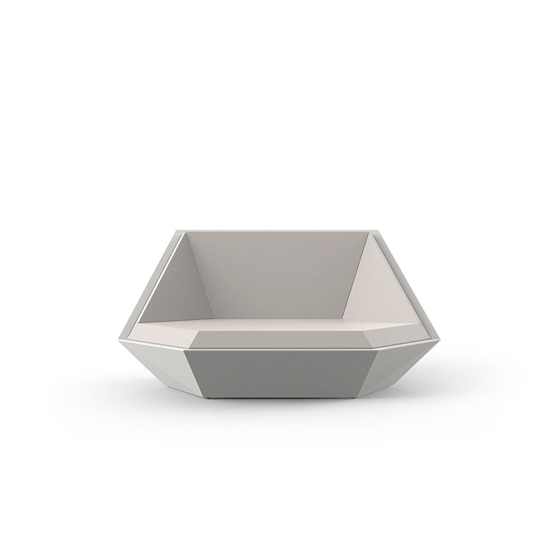 White Faz daybed by Ramón Esteve for Vondom, sustainable outdoor luxury lounger – Modern Coastal Living.| White