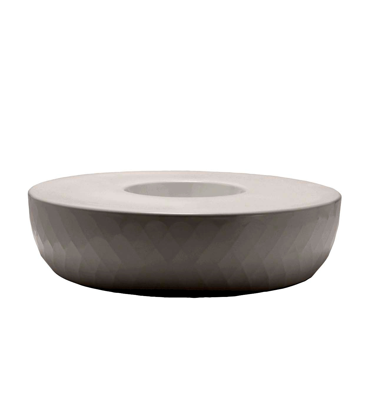 Vases Island planter by Vondom in sustainable design, modern statement planter for indoor and outdoor spaces – Modern Coastal Living.tortora | Tortora