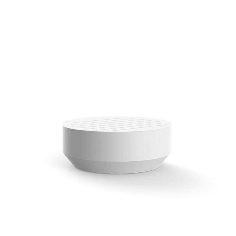 White Vela large coffee table by Ramón Esteve for Vondom, sculptural outdoor table made from recycled Mediterranean plastic – Modern Coastal Living.| White