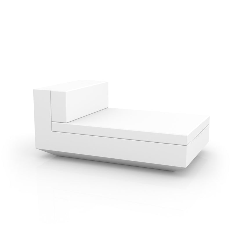 White Vela armless chaise lounge by Ramón Esteve for Vondom, modular outdoor lounger crafted from Mediterranean recycled plastic – Modern Coastal Living.|White