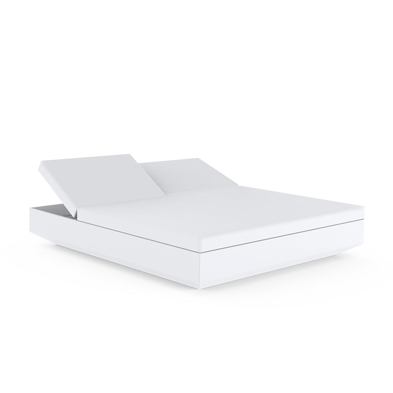 White Vela square daybed with 2 reclining backrests by Ramón Esteve for Vondom, sustainable outdoor daybed – Modern Coastal Living.| White