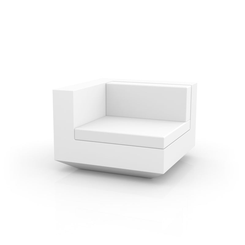 White Vela sofa right module by Ramón Esteve for Vondom, modular sofa made from recycled Mediterranean plastic – Modern Coastal Living.| White