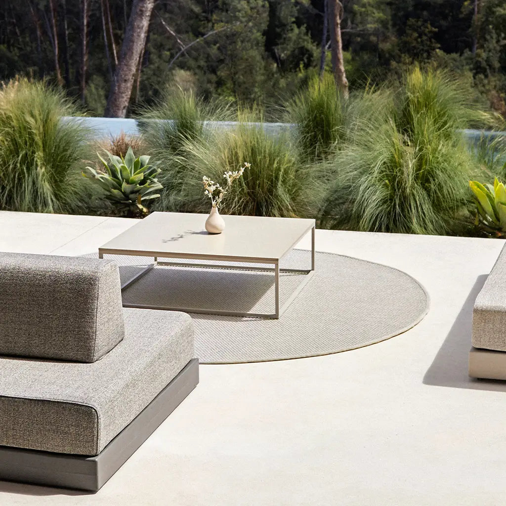 Outdoor rug collection