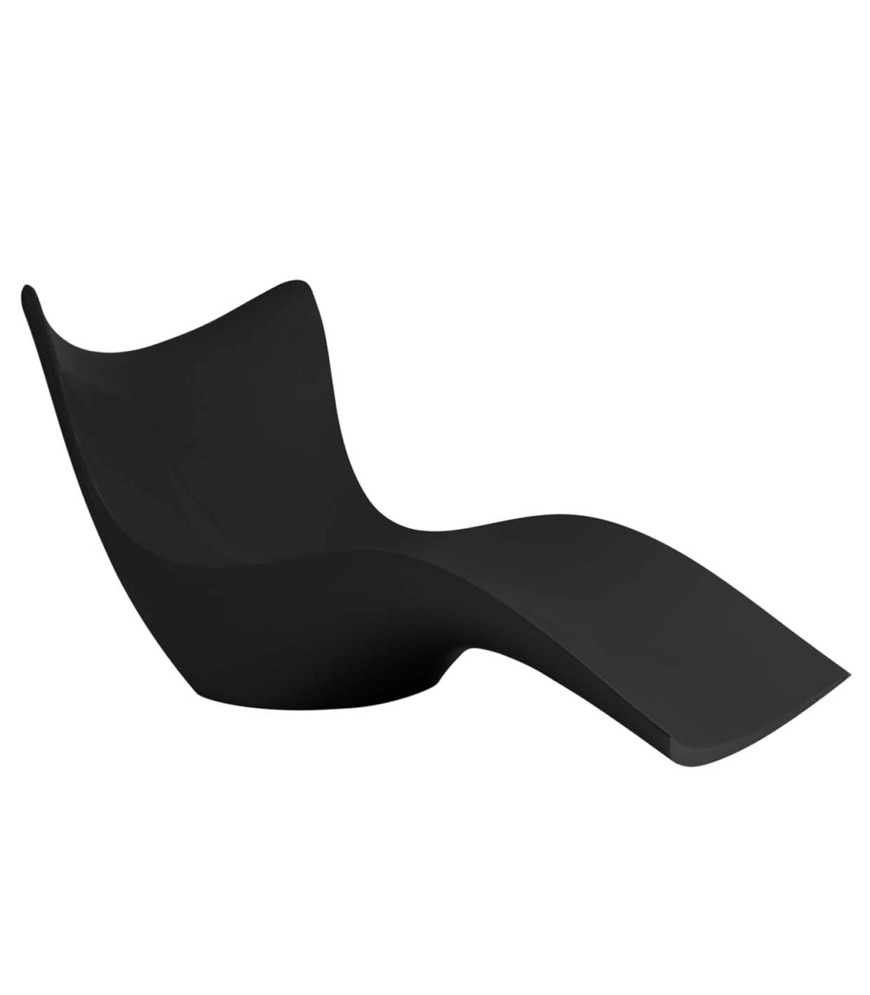 Black Surf sun lounger by Karim Rashid for Vondom, luxury designer lounger in reclaimed elegance crafted from Mediterranean recycled plastic – Modern Coastal Living.| Black