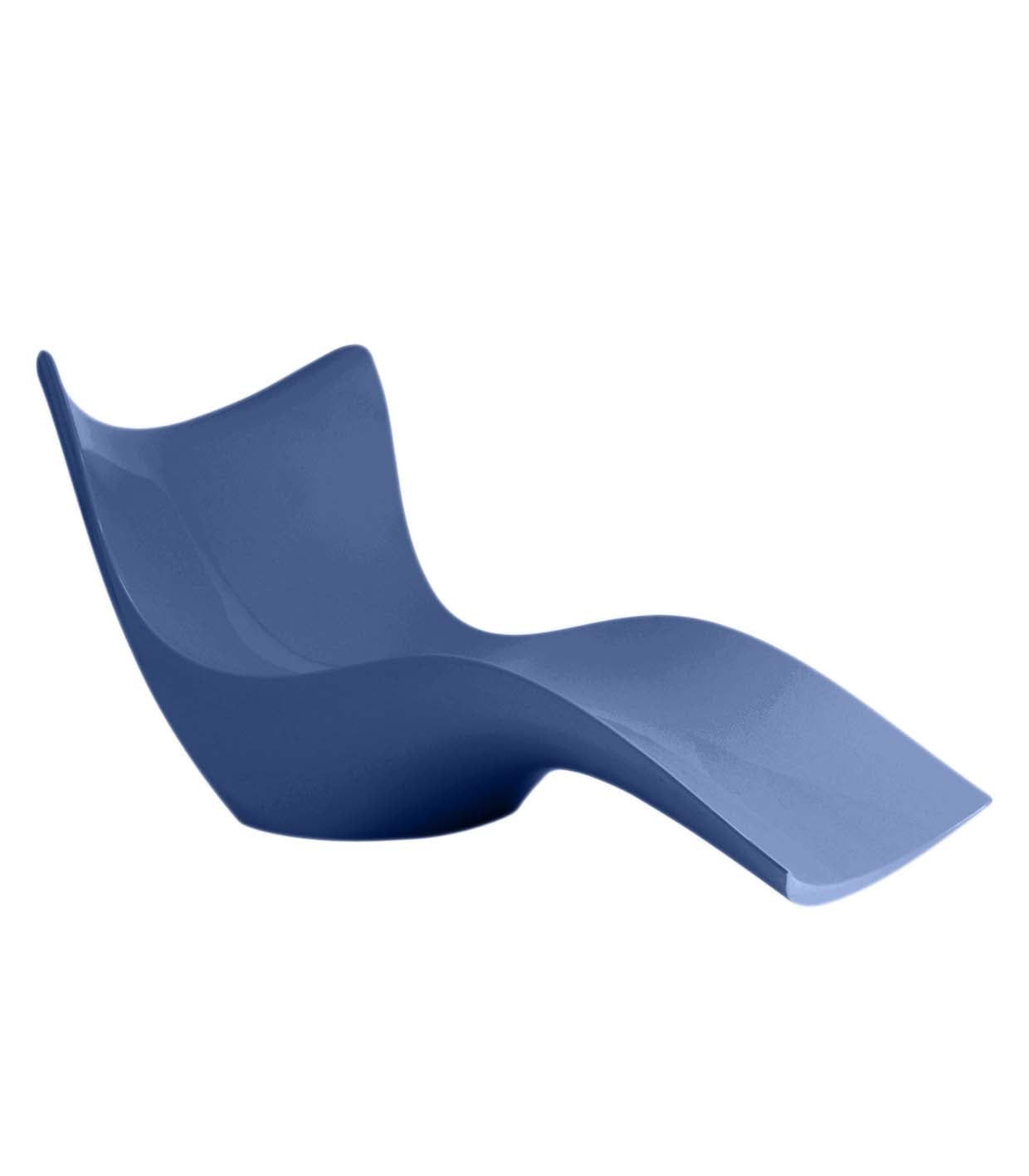 Gloss Blue Surf sun lounger by Karim Rashid for Vondom, luxury designer lounger in reclaimed elegance crafted from Mediterranean recycled plastic – Modern Coastal Living.| Gloss Blue