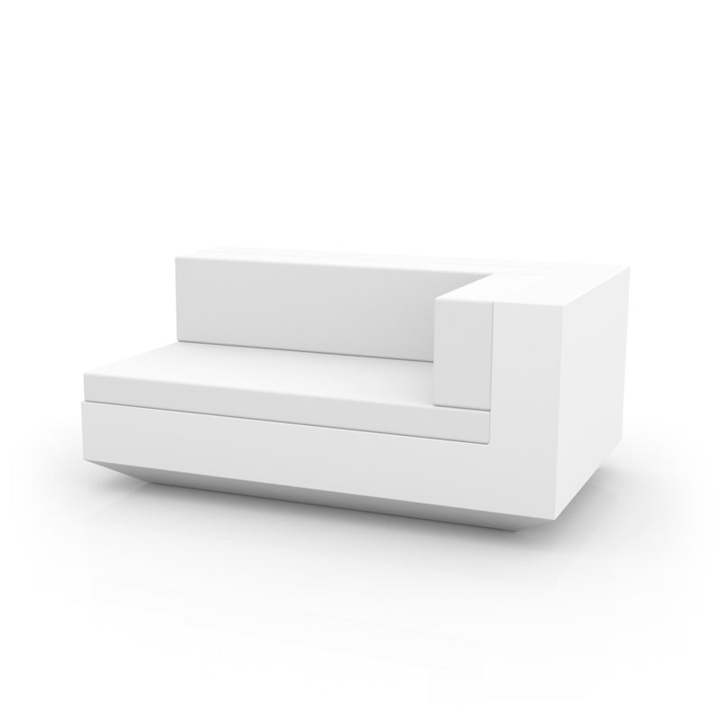 White Vela right chaise lounge by Ramón Esteve for Vondom, modular lounger crafted from Mediterranean recycled plastic – Modern Coastal Living.| White